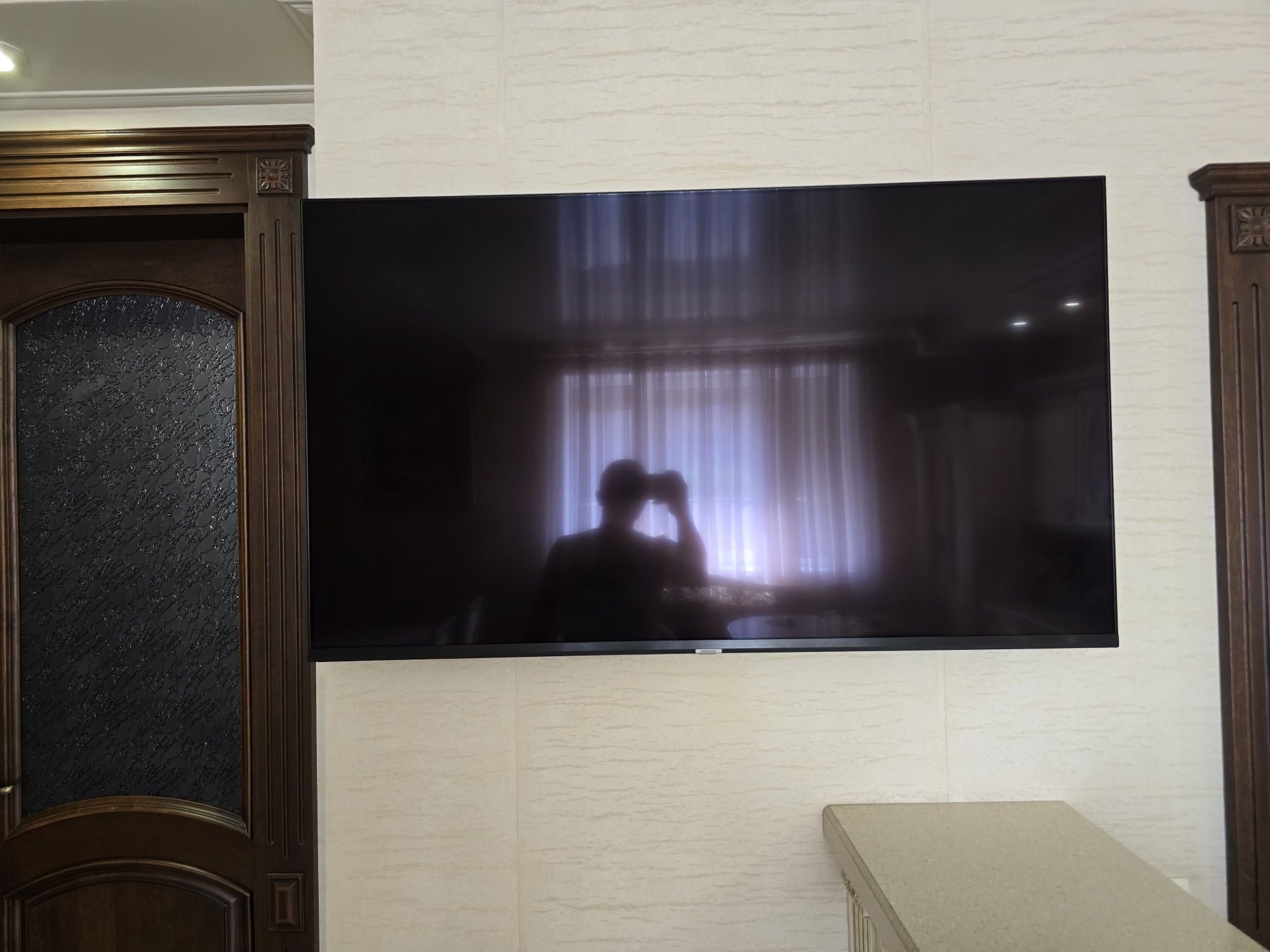 Телевізор Samsung "55" UHD 4K Smart TV AU7000