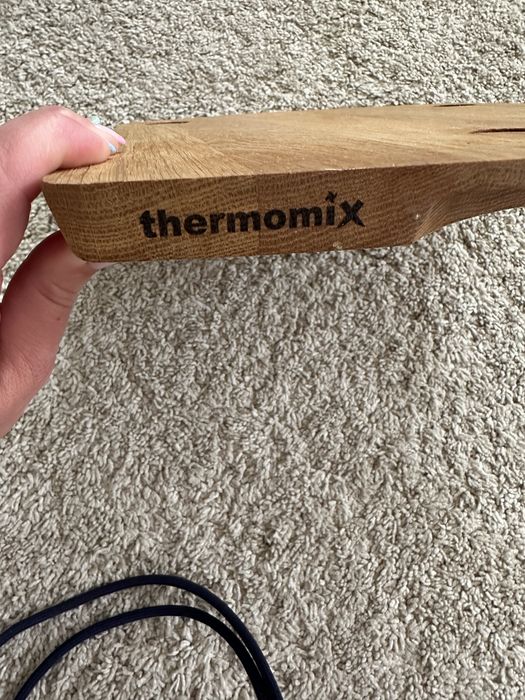 Drewniana podstawka pod Thermomix