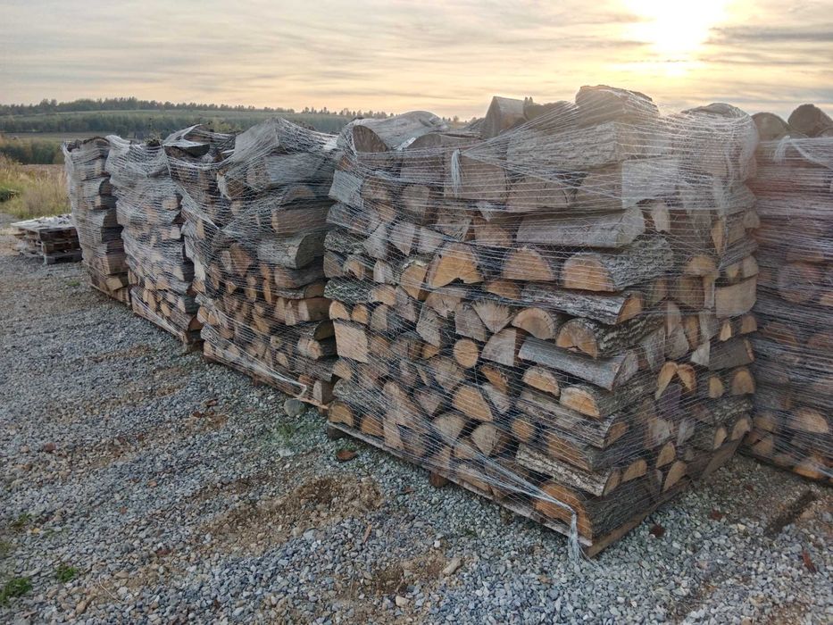 Drewno kominkowe, opalowe, opal, drzewo -na palecie -transport
