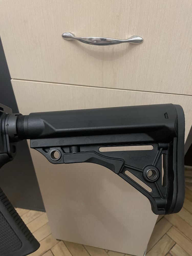 Приклад AR-15 Lead Star