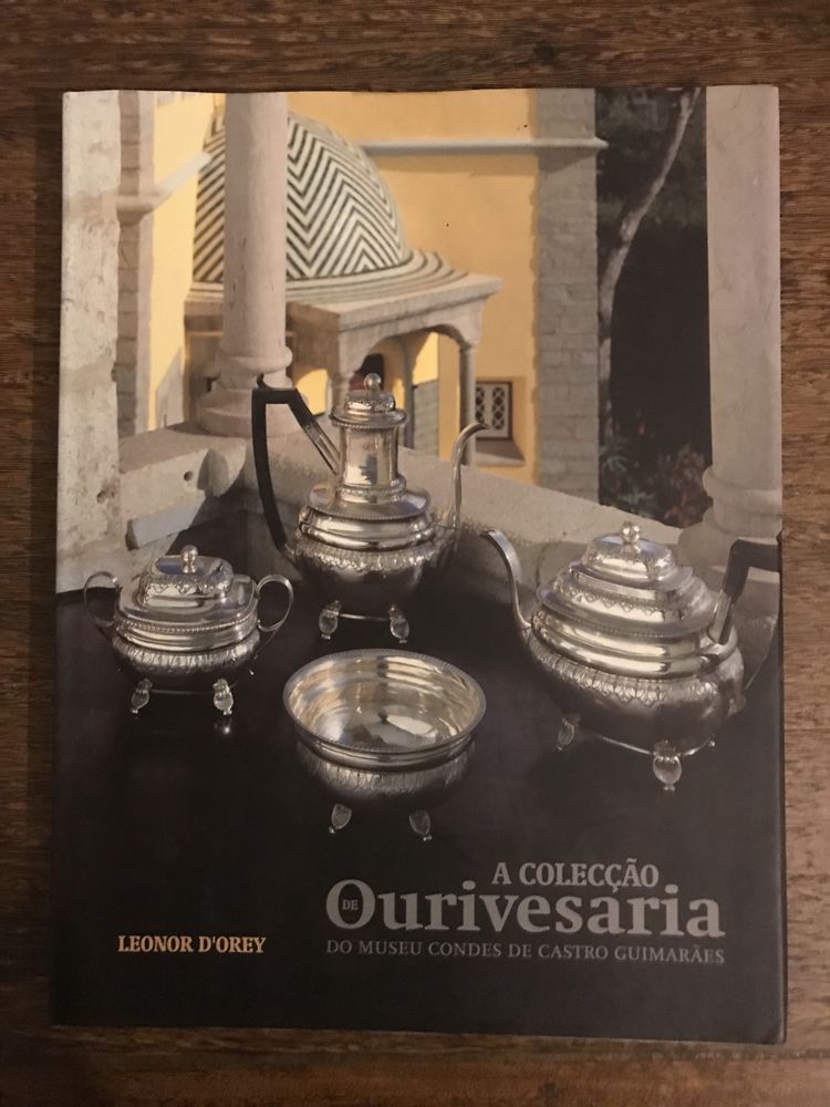 Ourivesaria no museu Condes Castro Guimaraes