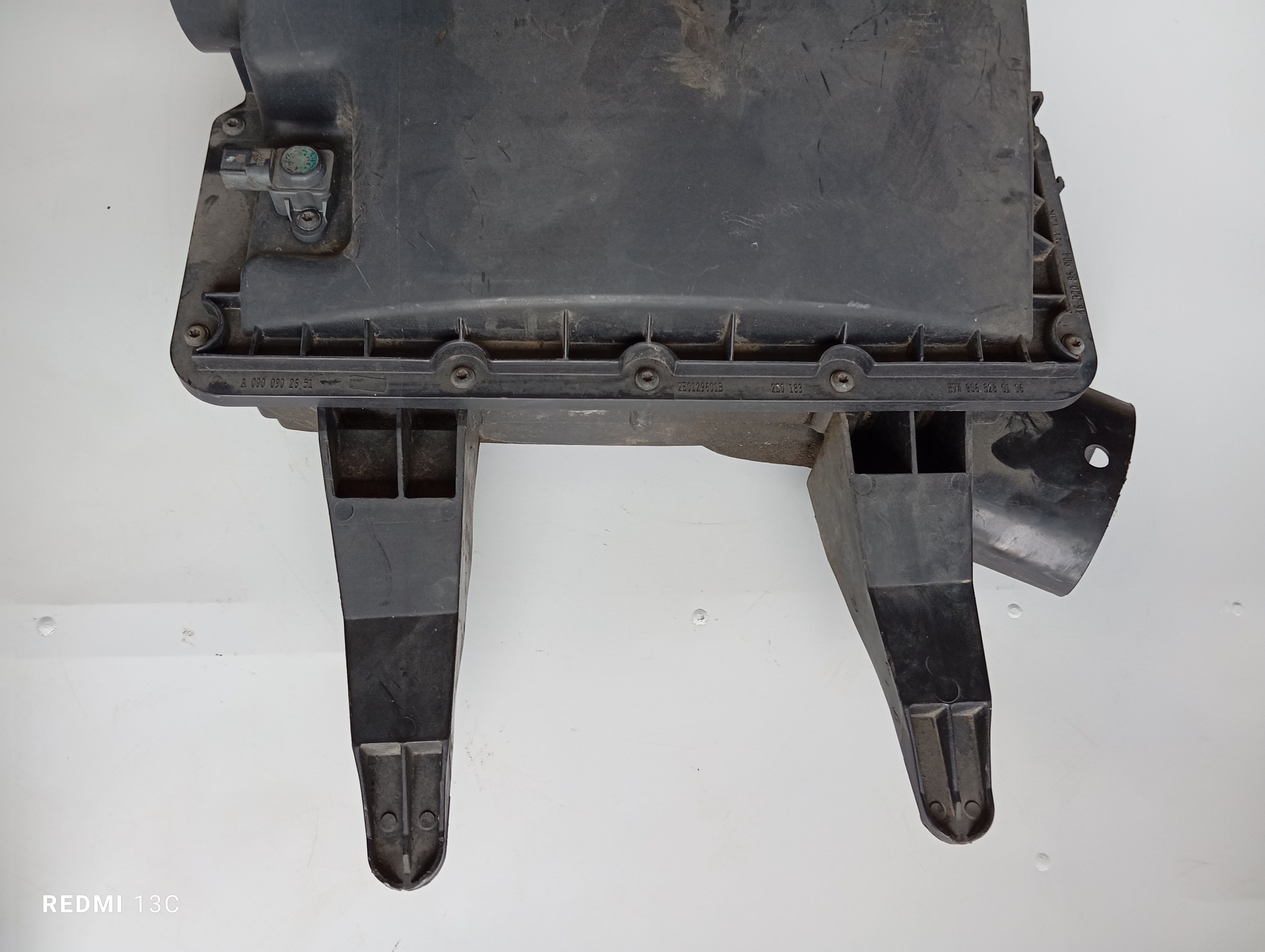 obudowa filtra powietrza Sprinter Crafter 07 2,5 TDI A49-07