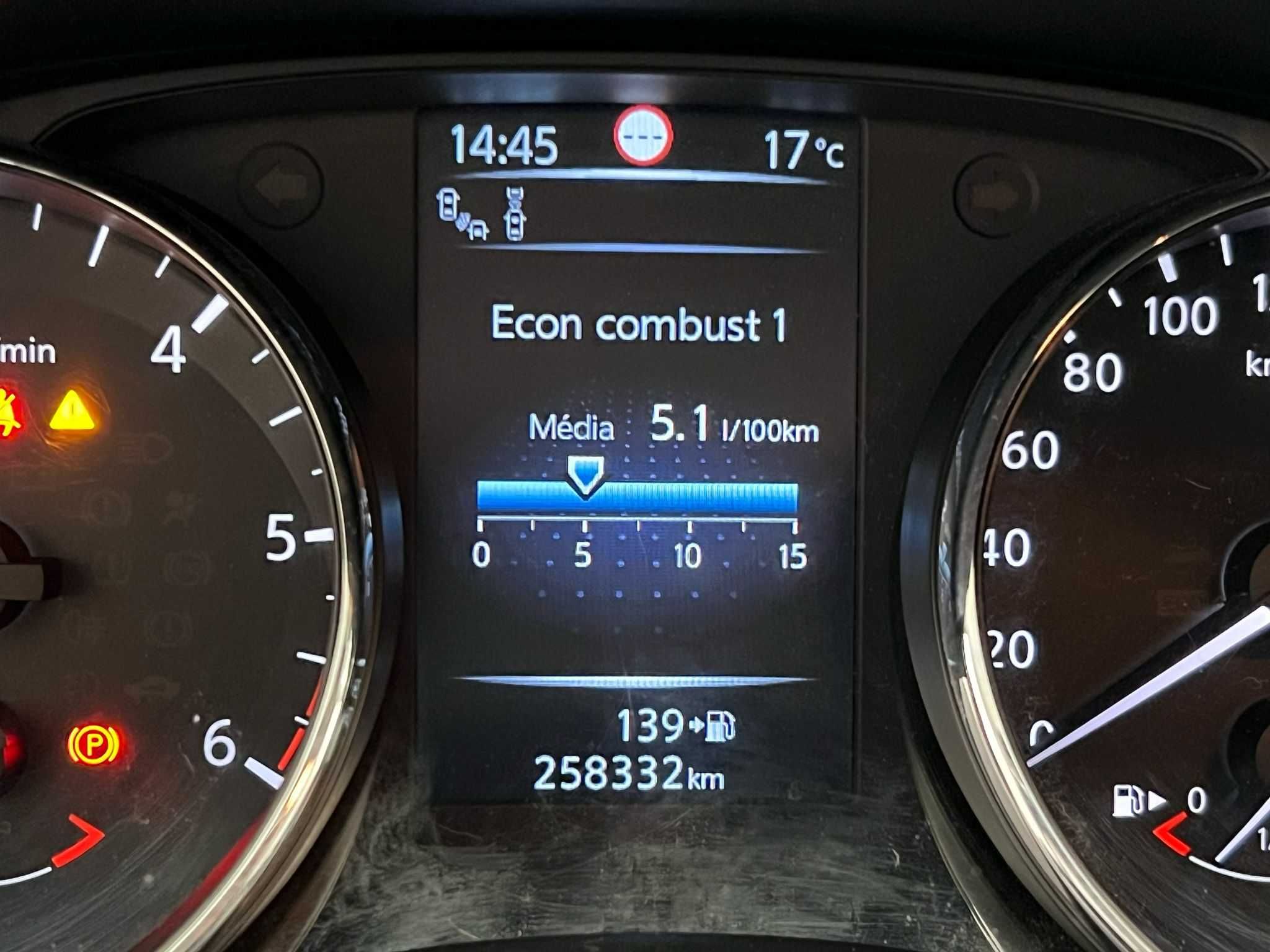 NISSAN QASHQAI 1.6 dci TEKNA