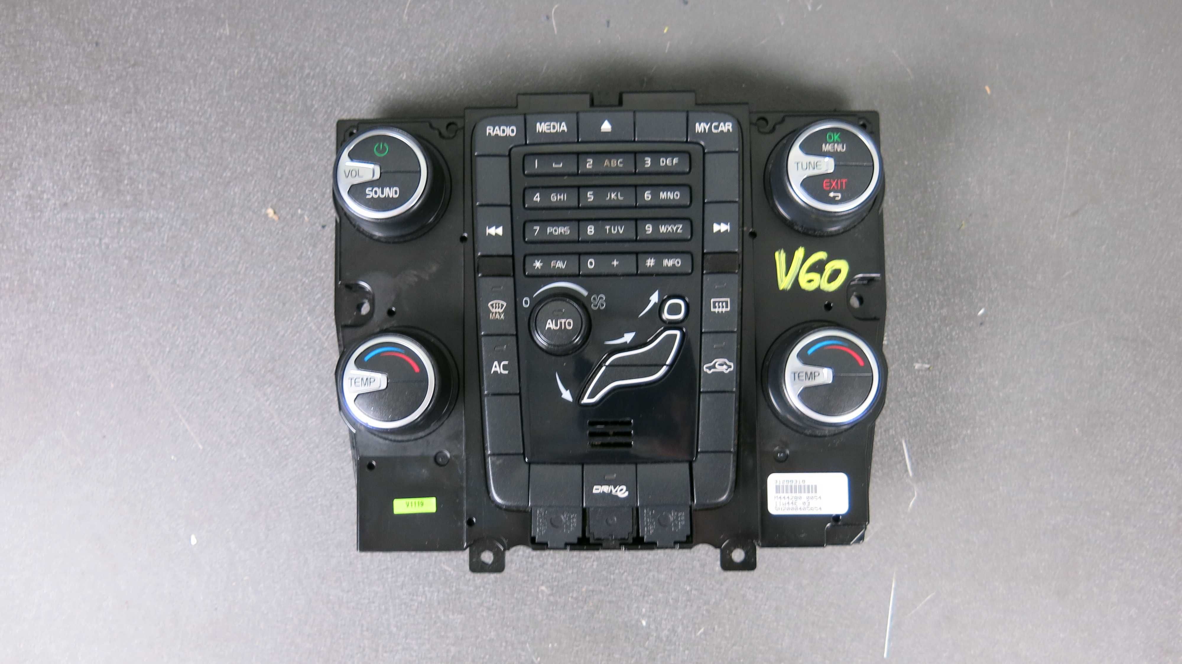 Volvo V60 S60 II Panel nawiewu klimatyzacji radia