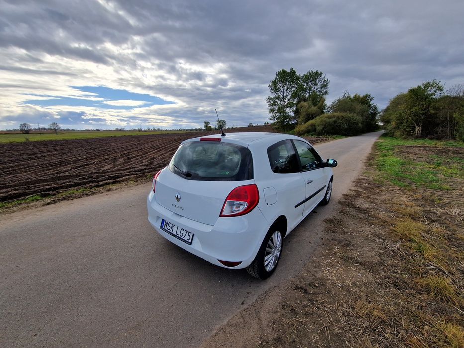 Renault Clio 1.5 dci 2010r KRAJOWY klimatyzacja bdb. stan długie opłat