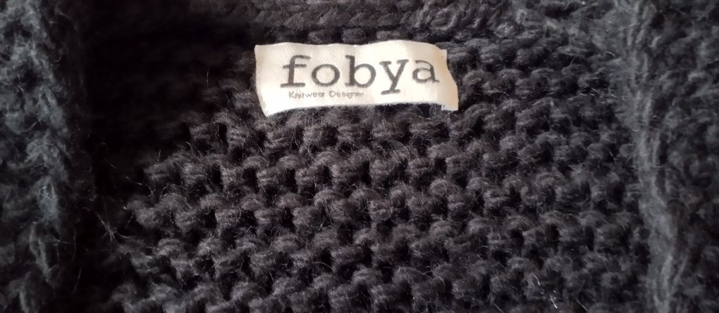 Sweter marki Fobya mega gruby