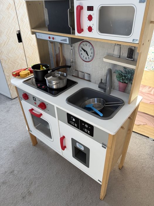 Kuchnia drewniana dziecięca Playtive  + akcesoria dla dzieci 66 cm
