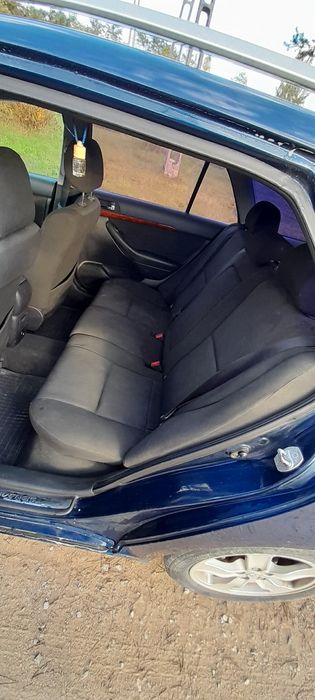 Toyota Avensis T25 2003r 2.0 D4D 116km do poprawek lub na części.