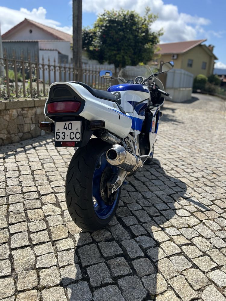 Suzuki Gsxr 750