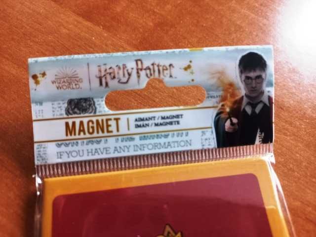 Magnes na lodówkę - Harry Potter - Gryffindor - oryginalnie zapakowany