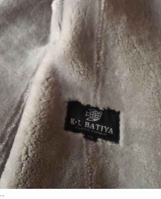 Продаю зимнюю кожаную куртку на овчине.