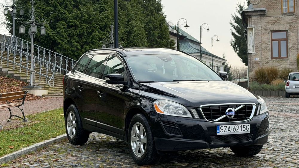 Volvo XC60_2.0d 5cyl_163KM_eDrive_Navi_Podgrzewane fotele