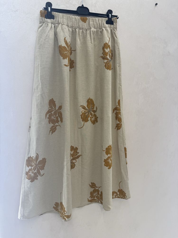 Костюм зі спідницею Oysho M