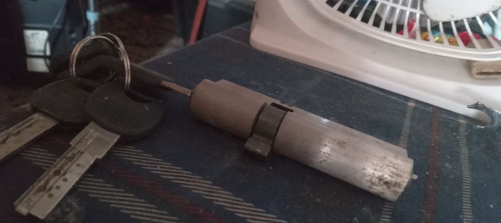 Серцевина от внутрішнього  замку