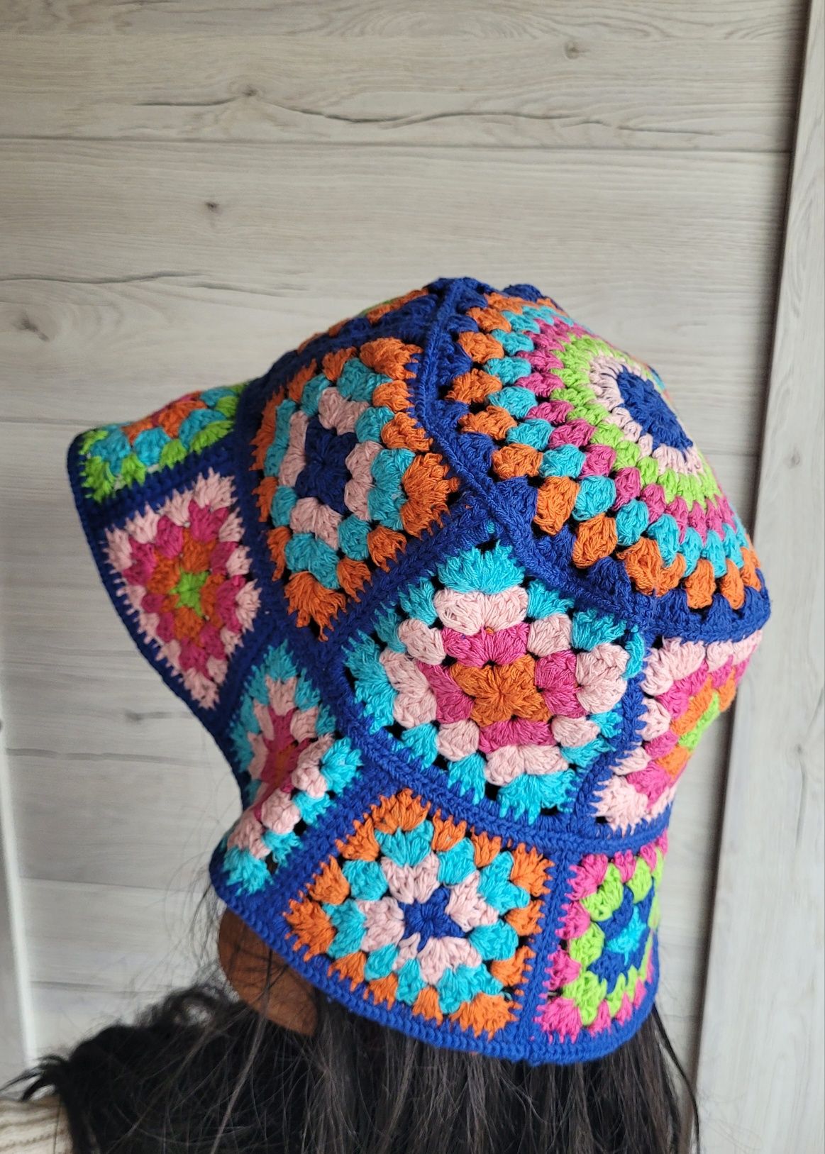 Śliczny szydełkowy kolorowy oddychający Boho Etno casual