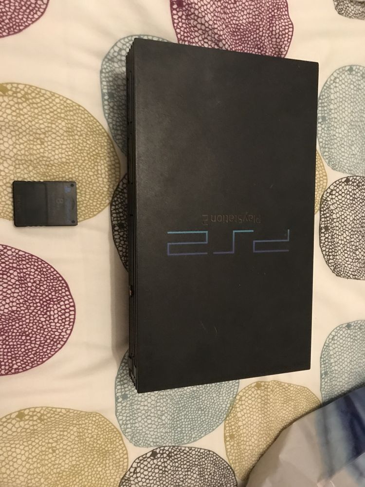 Playstation 2 + 2 comandos Sony