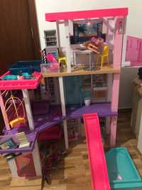 Casa da barbie gigante