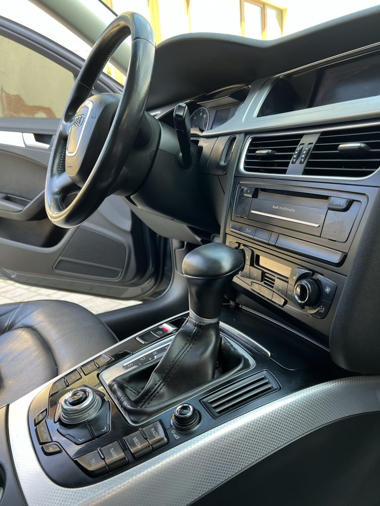 AUDI a4/b8 quattro 2.0 tfsi 2010