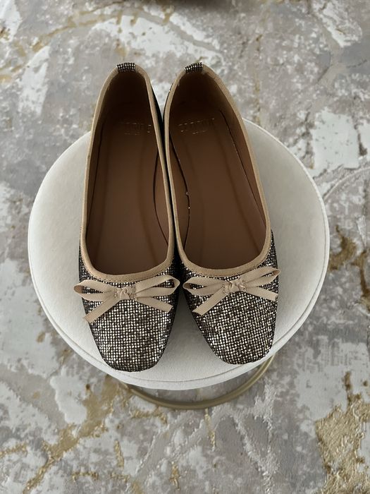 Sabrina com brilhantes