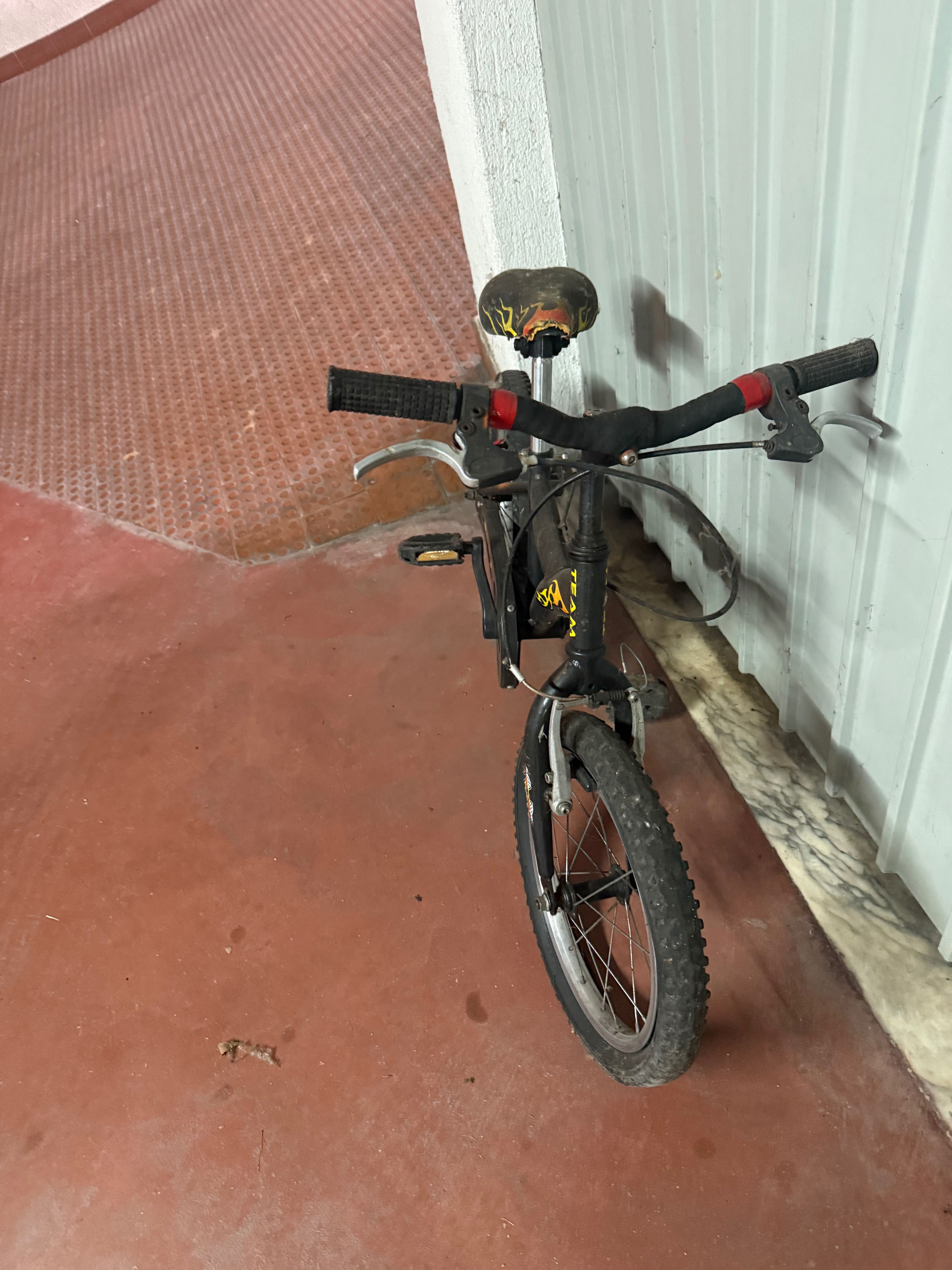 bicicleta usada.