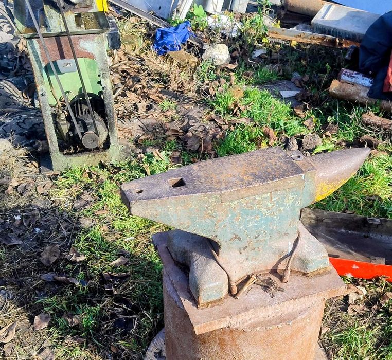 Продам наковальнь