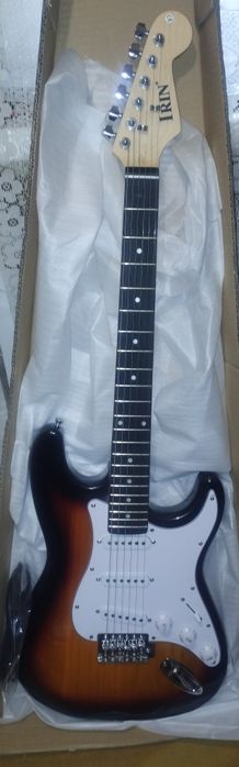 Электрогитара IRIN новая