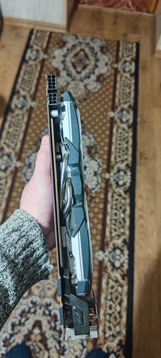 Продам видеокарту Msi Armor 1080GTX 8Gb