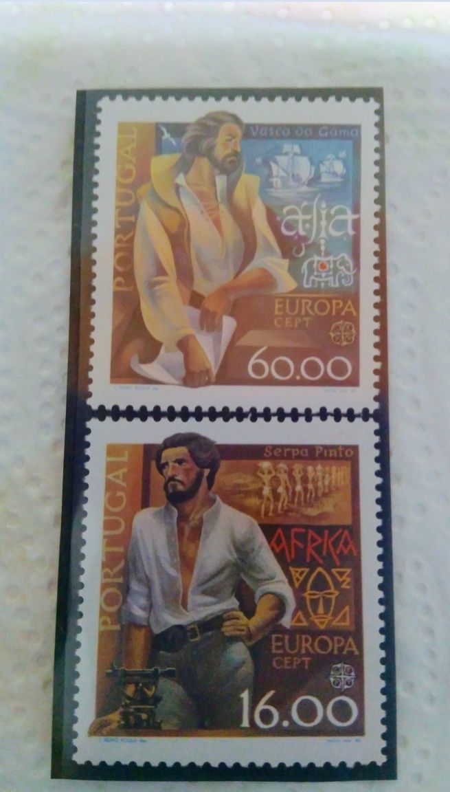 Conjunto de 8 séries completas de selos Novos.
