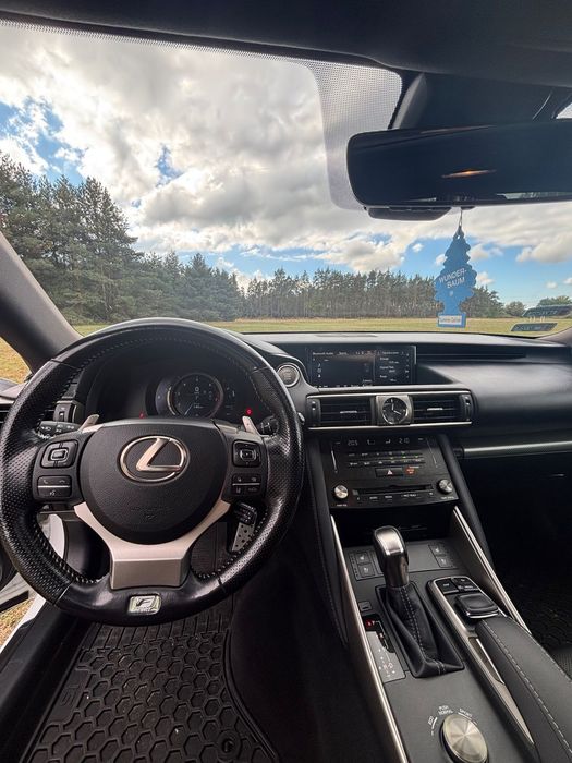 Lexus IS Lexus IS 300 AWD 3.5 270 KM