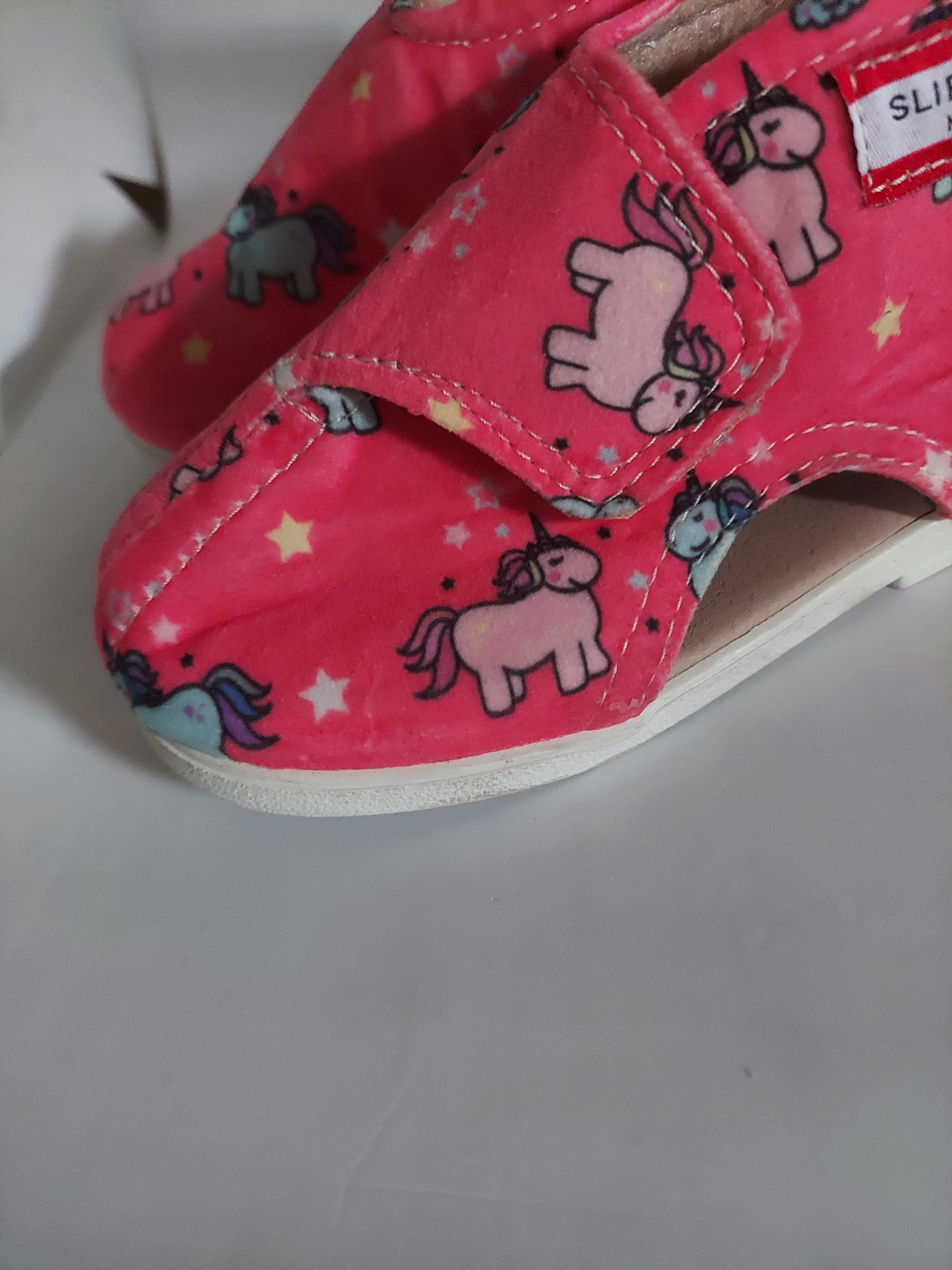 Kapcie dla dzieci Slippers Family Jednorożec rozmiar 20 oraz 24