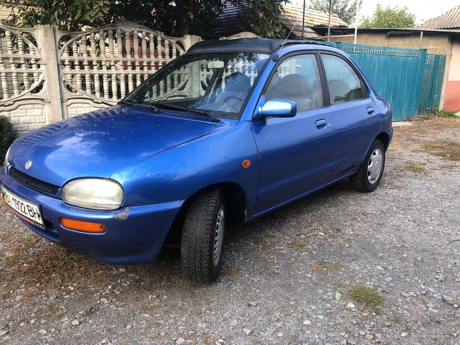 Продам Мазда 121