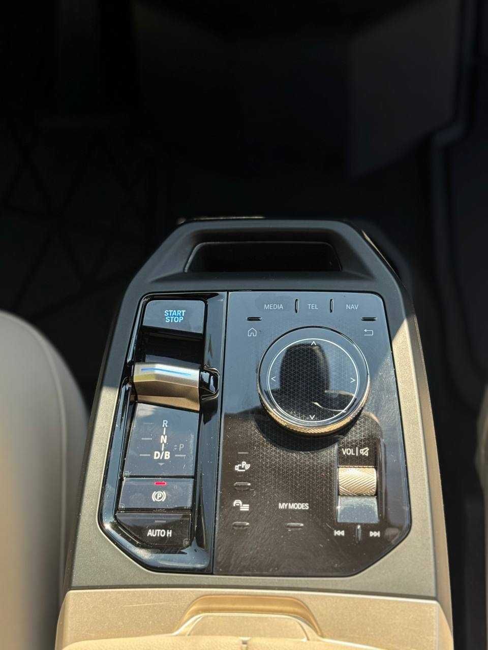 Продається BMW IX 2023