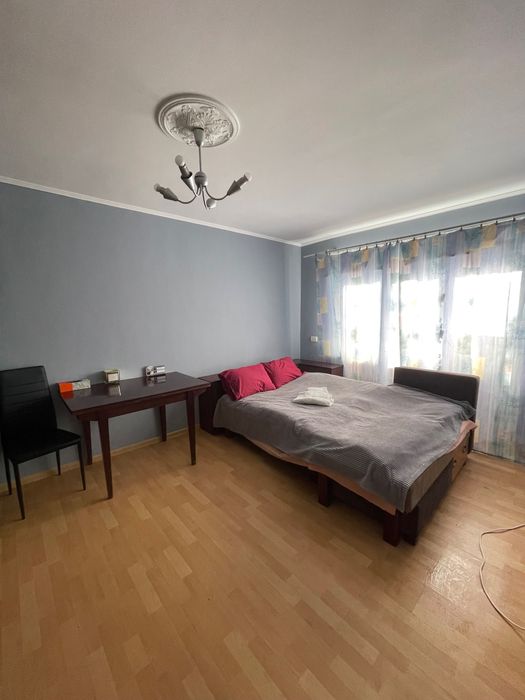 Квартира подобово з центральним опаленням в центрі міста