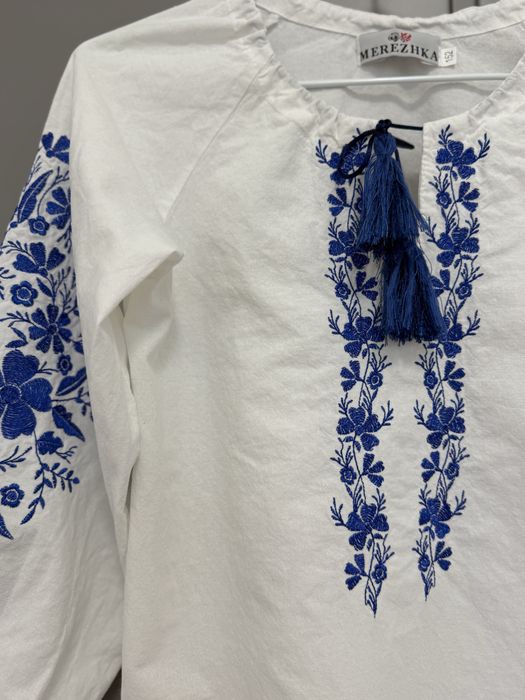 Вишиванка для дівчинки розмір 140-146