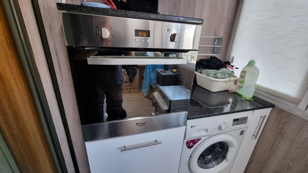 Forno de encastre Ariston