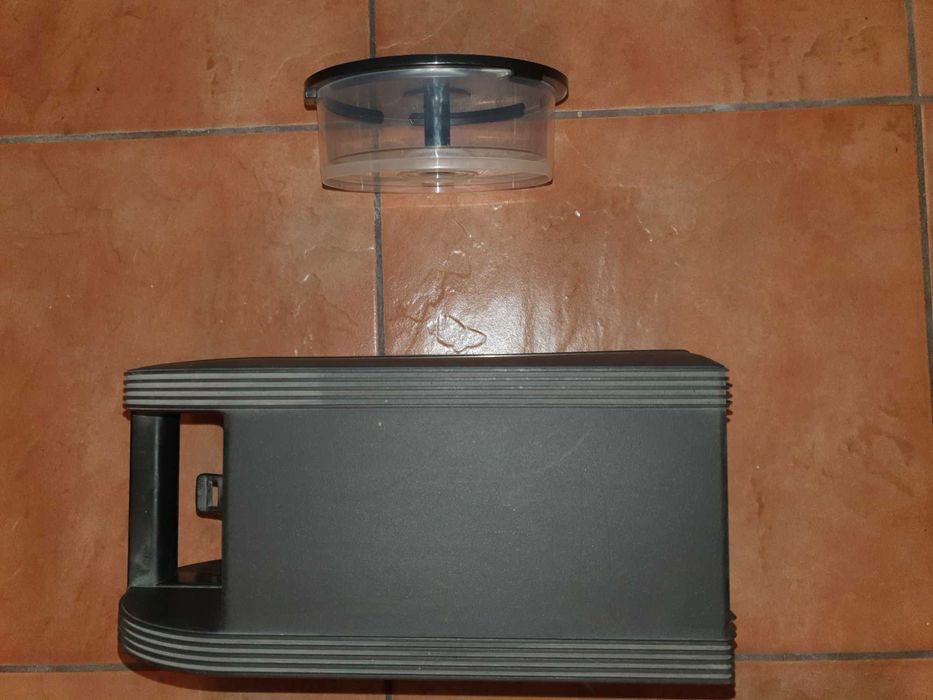 2 pudełka, pojemniki na płyty CD