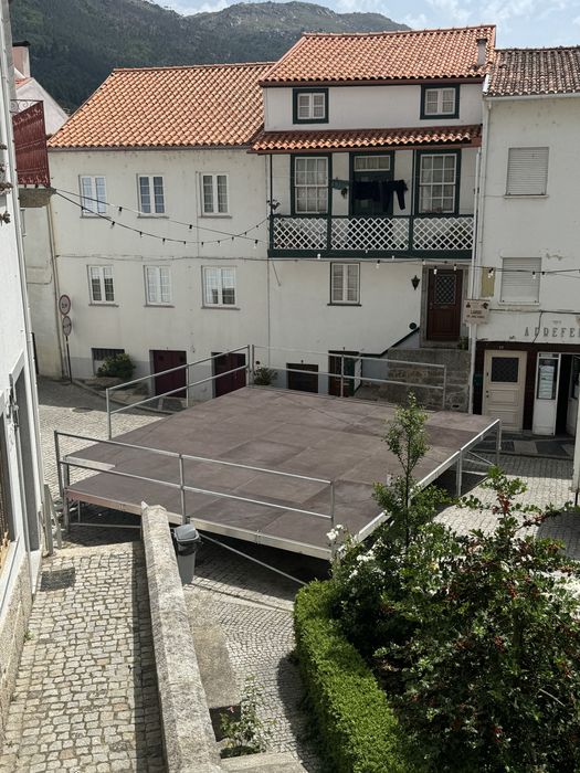 Aluguer estrados palcos