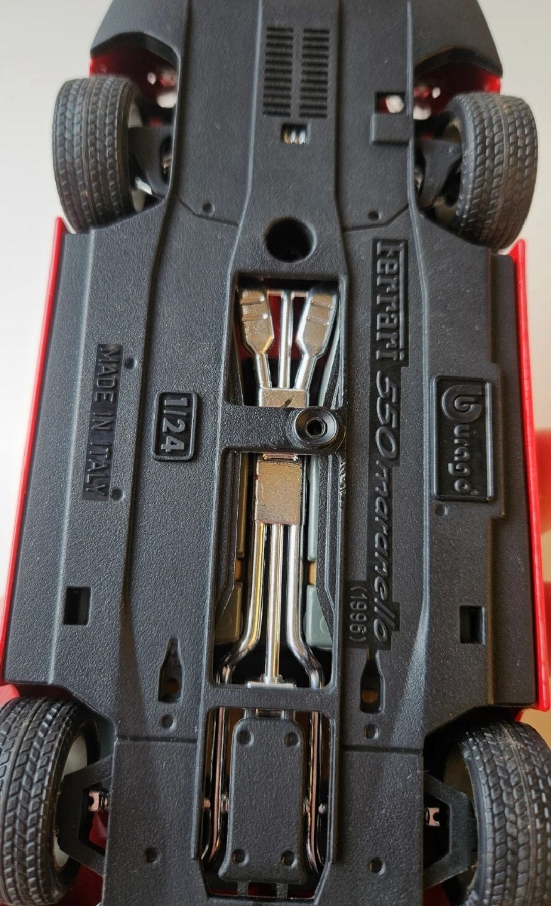 Ferrari 550 maranello (1996) 1/24 Bom estado