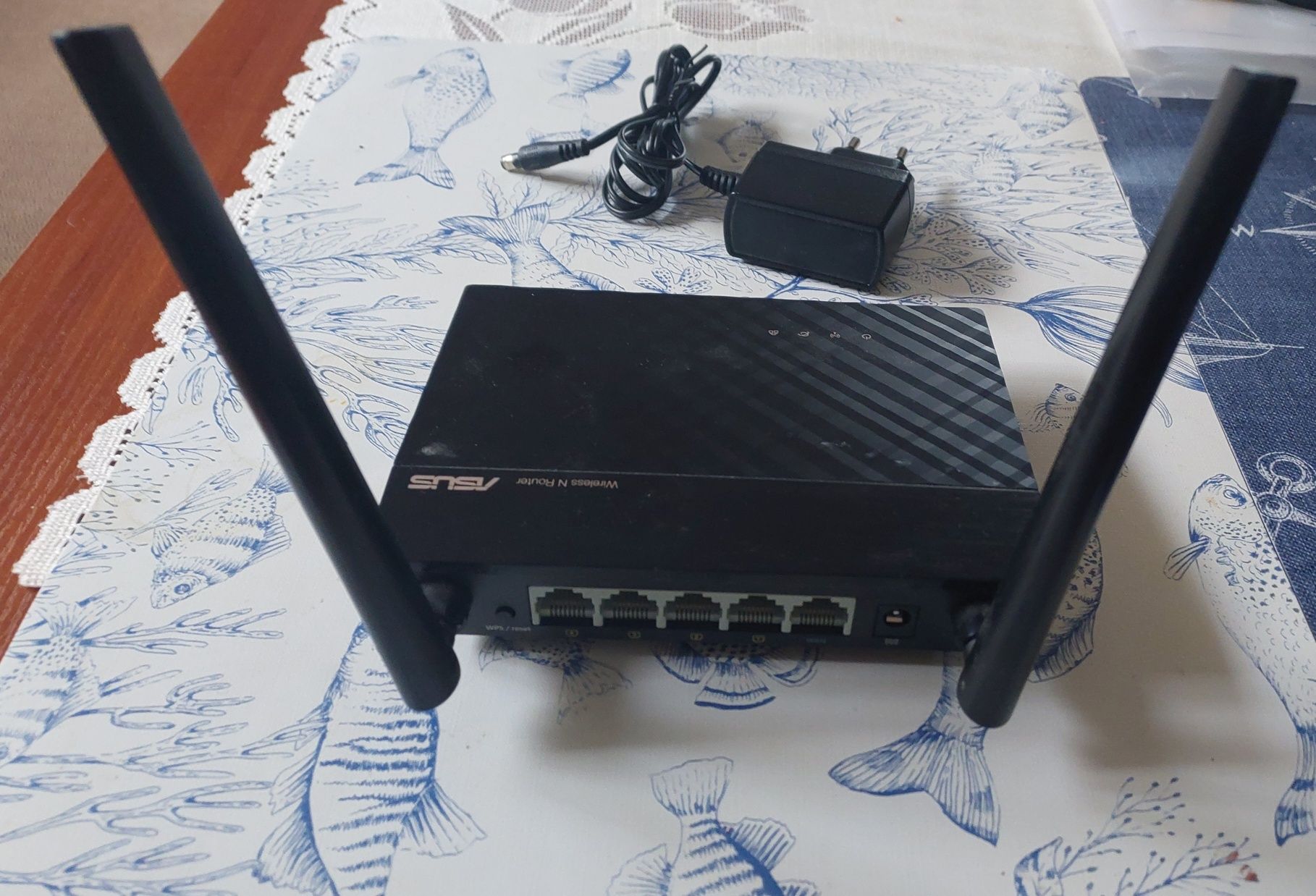 Router Asus RT-N12, stan bardzo dobry