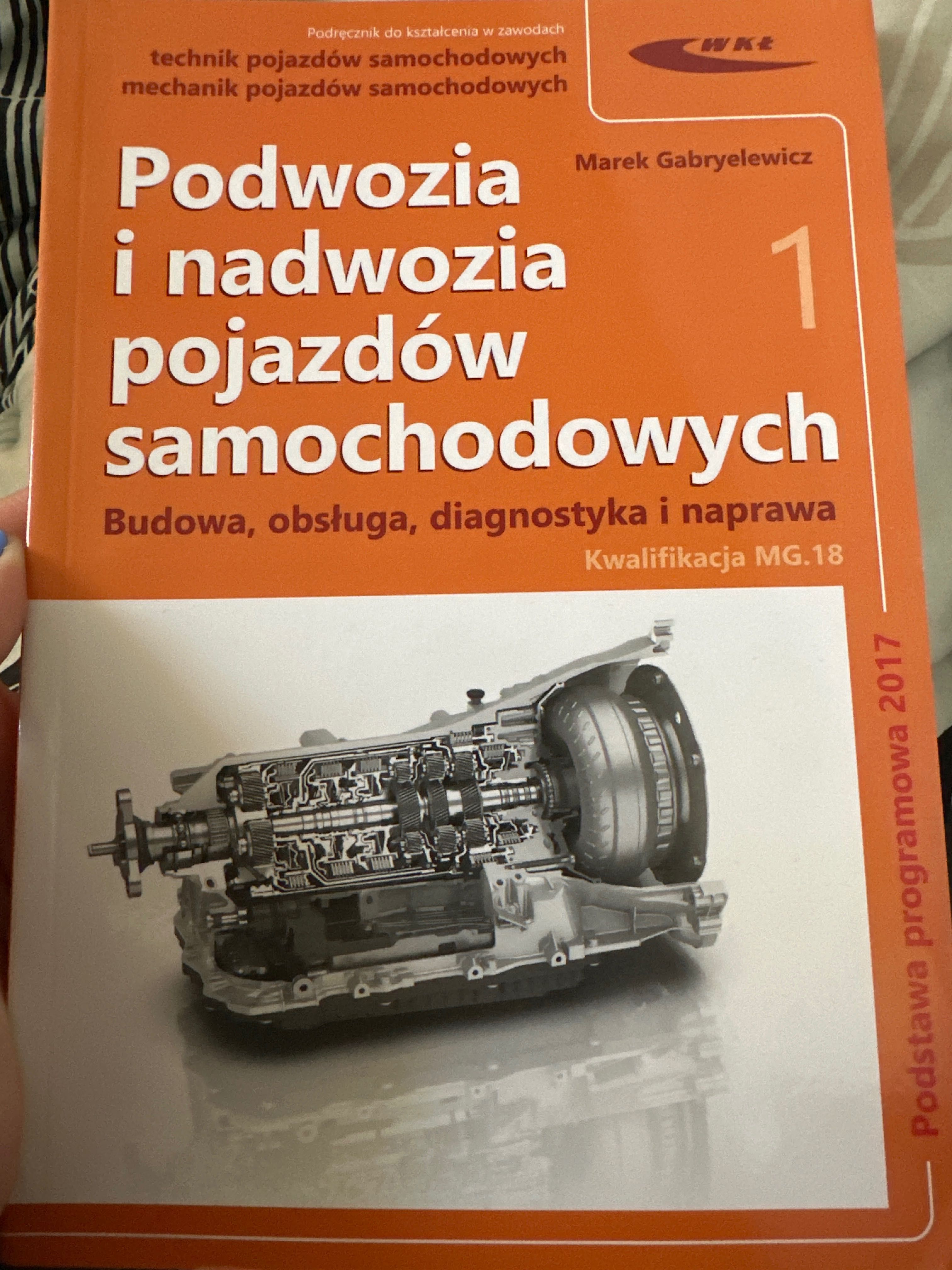 Podręcznik podwozia i nadwozia pojazdów samochodowych