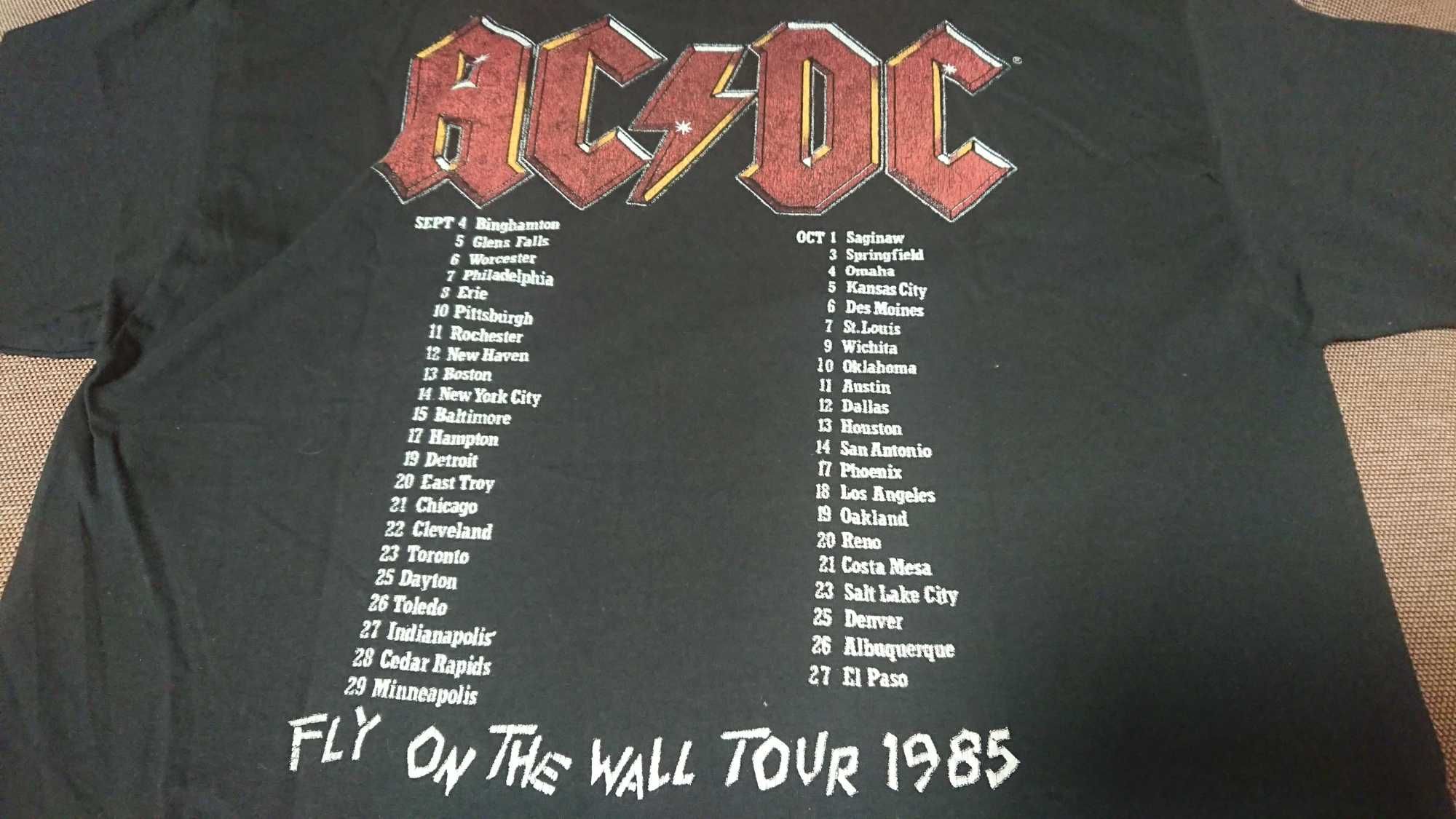 Нова Футболка AC/DC з лого Fly On The Wall 1985 Tour розмір L Чорна