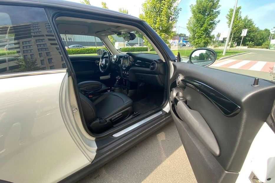 Продам MINI Cooper 2017 года