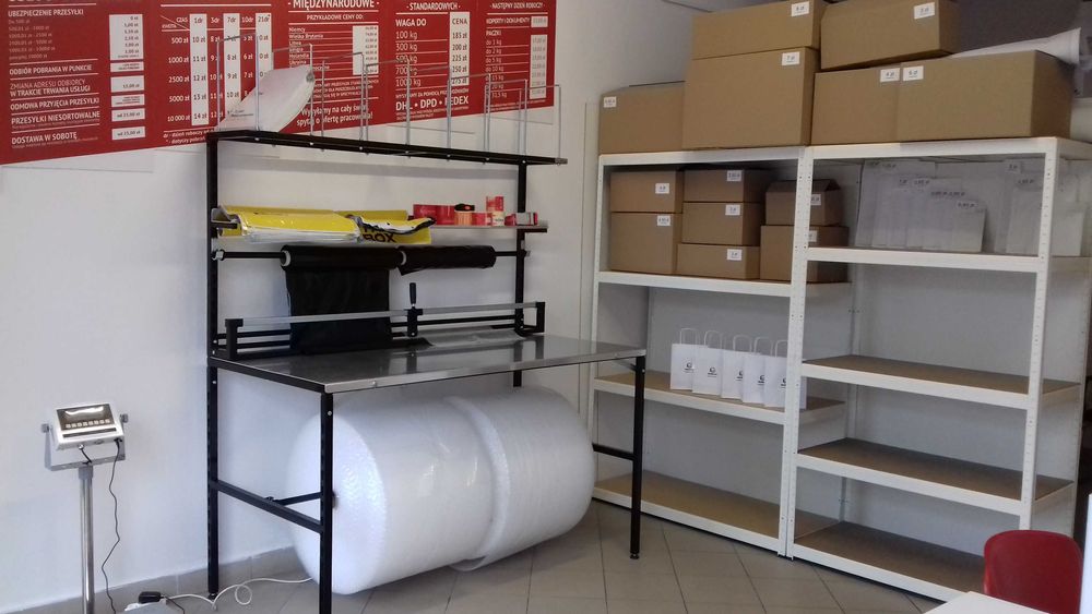 Stół modułowy do pakowania paczek RedSteel