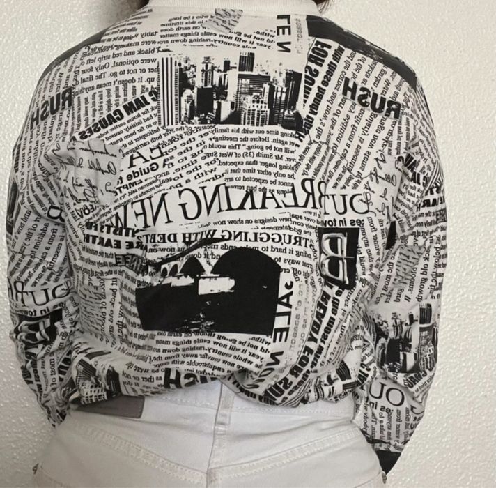 Bershka SweatShirt Newspaper