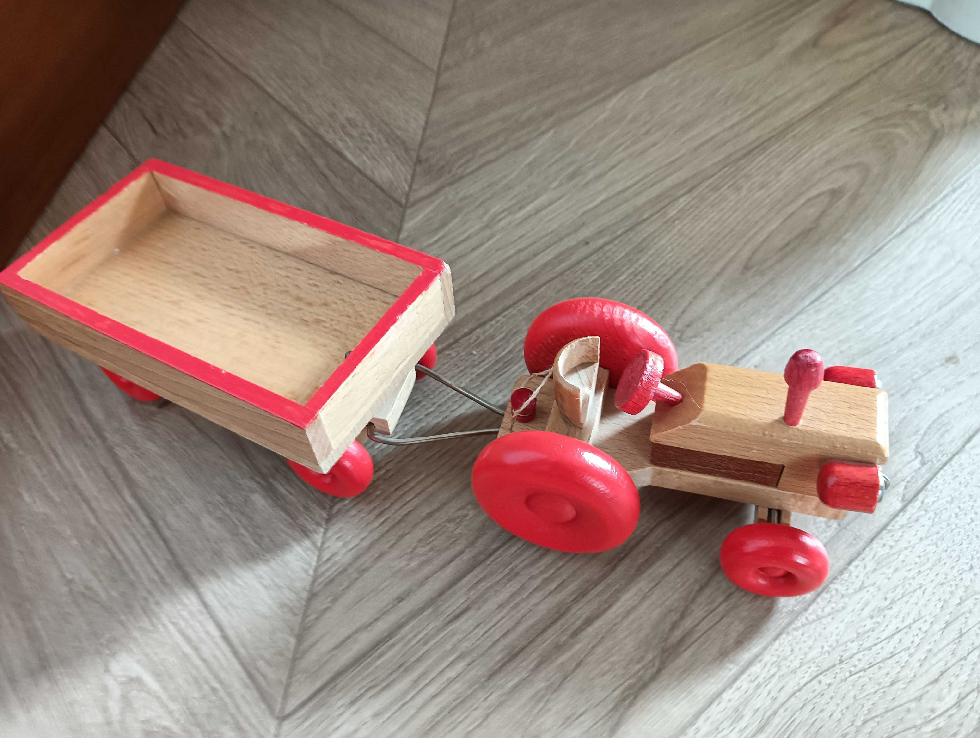 Drewniany traktor traktorek z przyczepką