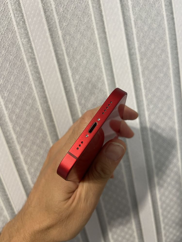 Apple iPhone 14 128 gb. Неверлок, акб 91%
