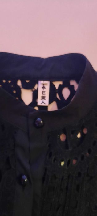 Сукня чорна без рукавів мереживна