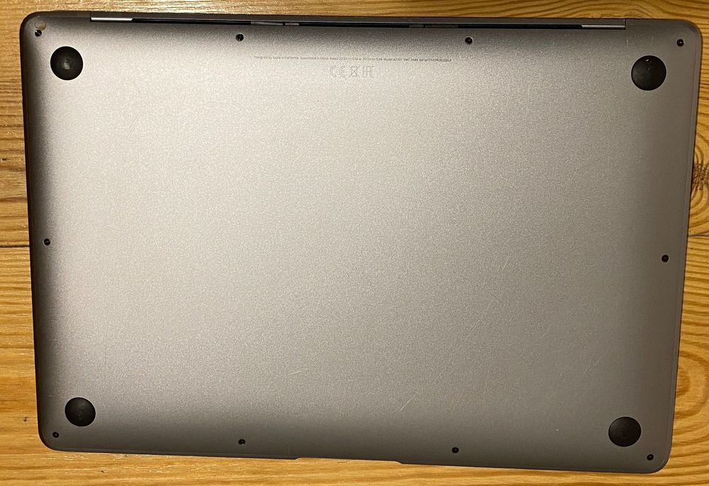MacBook Air 13-inch 2020 / M1/ 8 GB RAM / 256 GB SSD