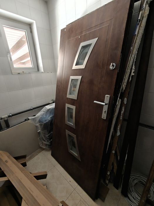 Drzwi wejściowe z ościeżnicą 90cm