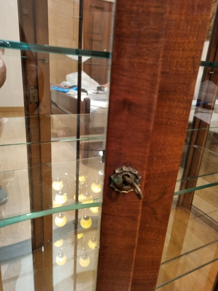 Móvel VINTAGE vitrine com parteleiras de vidro